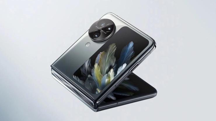 Katlanabilir telefon pazarı, yepyeni bir oyuncuyla kızışacak