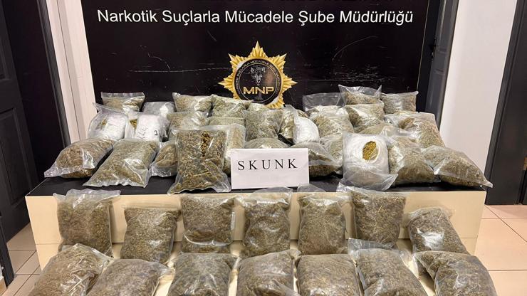 Mersinde uyuşturucu operasyonu: 4 gözaltı