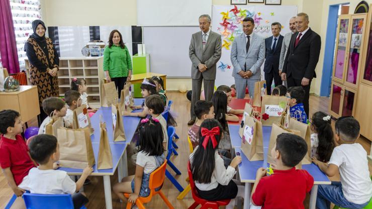 Kahramankazanda öğrenciler karne sevinci yaşadı