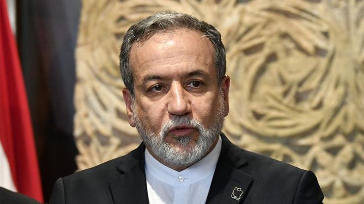 İran kapıları kapattı Dışişleri Bakanı Arakçiden açıklamalar...