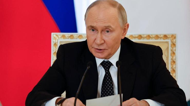 SON DAKİKA... “Rus ekonomisi resesyon eşiğinde” uyarısı gelmişti: Putin’den açıklama geldi