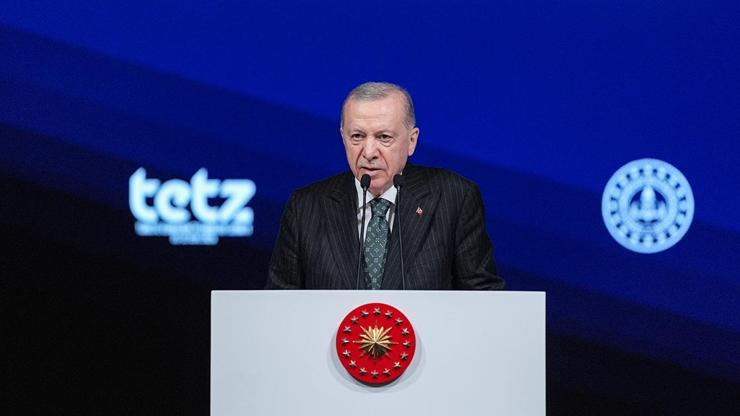 Cumhurbaşkanı Erdoğan: Evlatlarımızı dijital derebeylerin insafına terk edemeyiz