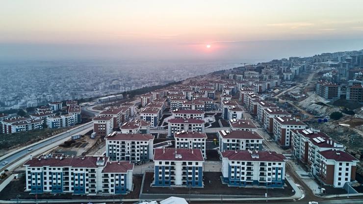 Deprem bölgesinde yıl sonuna kadar 453 bin konut ve iş yeri teslim edilecek
