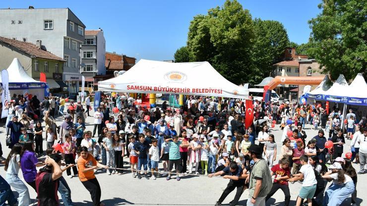 Samsun Büyükşehir Belediyesinden Ladikte çocuk şenliği