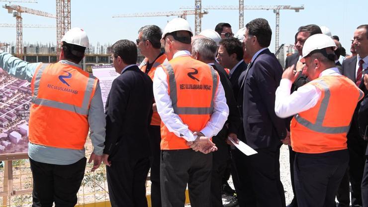 Bakan Tunç, Ankaradaki yeni adalet sarayı şantiyesini ziyaret etti
