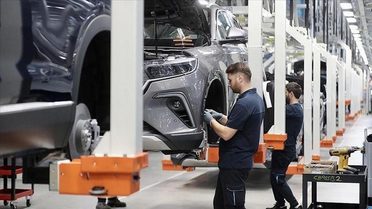 Türkiye 2024’te sanayi üretiminde rekor kırdı Otomobilden güneş paneline dev hacim