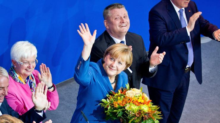 Merkel zaferle çıktı