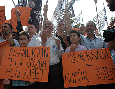 Mısır Protestosunda Tartışılacak Pankartlar