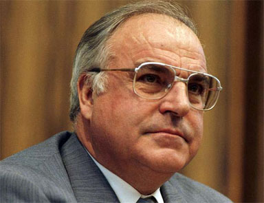 Her iki Türk'ten biri gitmeli Her iki Türk'ten biri gitmeli