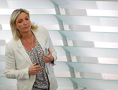Irkçı lider Le Penin dokunulmazlığı kalktı