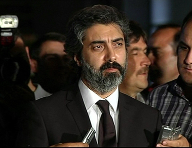 Necati Şaşmaza dublaj yaptılar