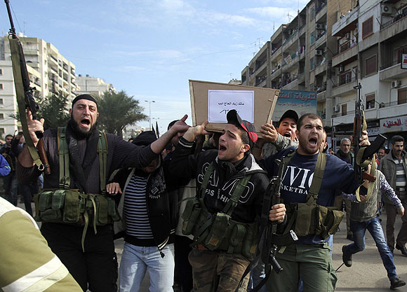 Lübnanda Esad karşıtları ve yanlıları çatıştı: 4 ölü