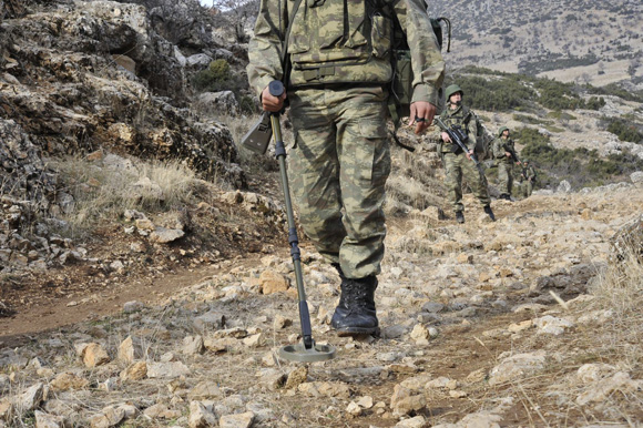 Türkiyede mayın alarmı