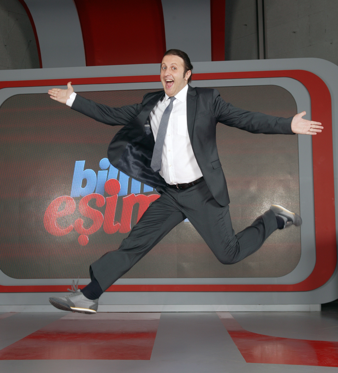 Ben Bilmem Eşim Bilir rekora koşuyor