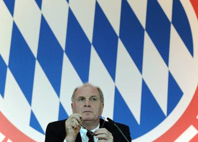 Bayern Münih başkanı kendini ihbar etti