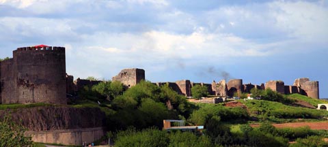 Diyarbakır surlarına Kültür Mirası restorasyonu