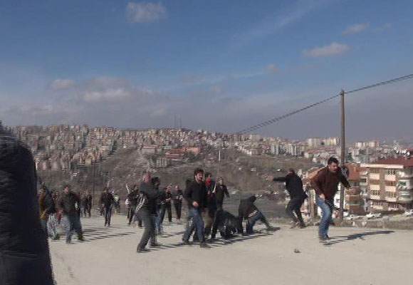 Dikmendeki saldırganlar aranıyor