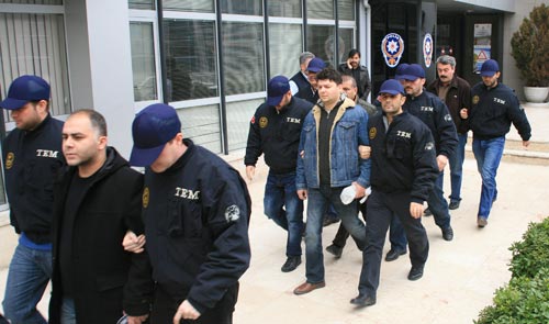 KESK üyesi 6 öğretmen tutuklandı