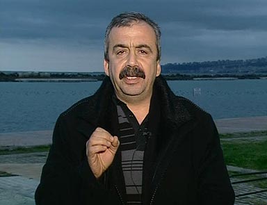 Sırrı Süreyya Önder CHPli başkanı suçladı