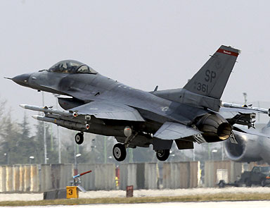 Adriyatikte ABD F-16sı kayboldu