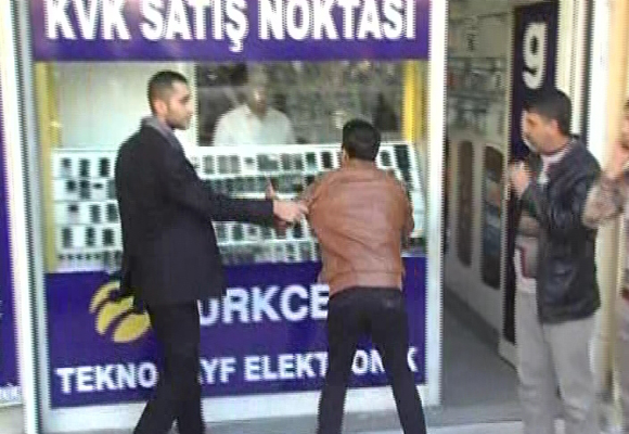 Şanlıurfada kaçak telefon operasyonu
