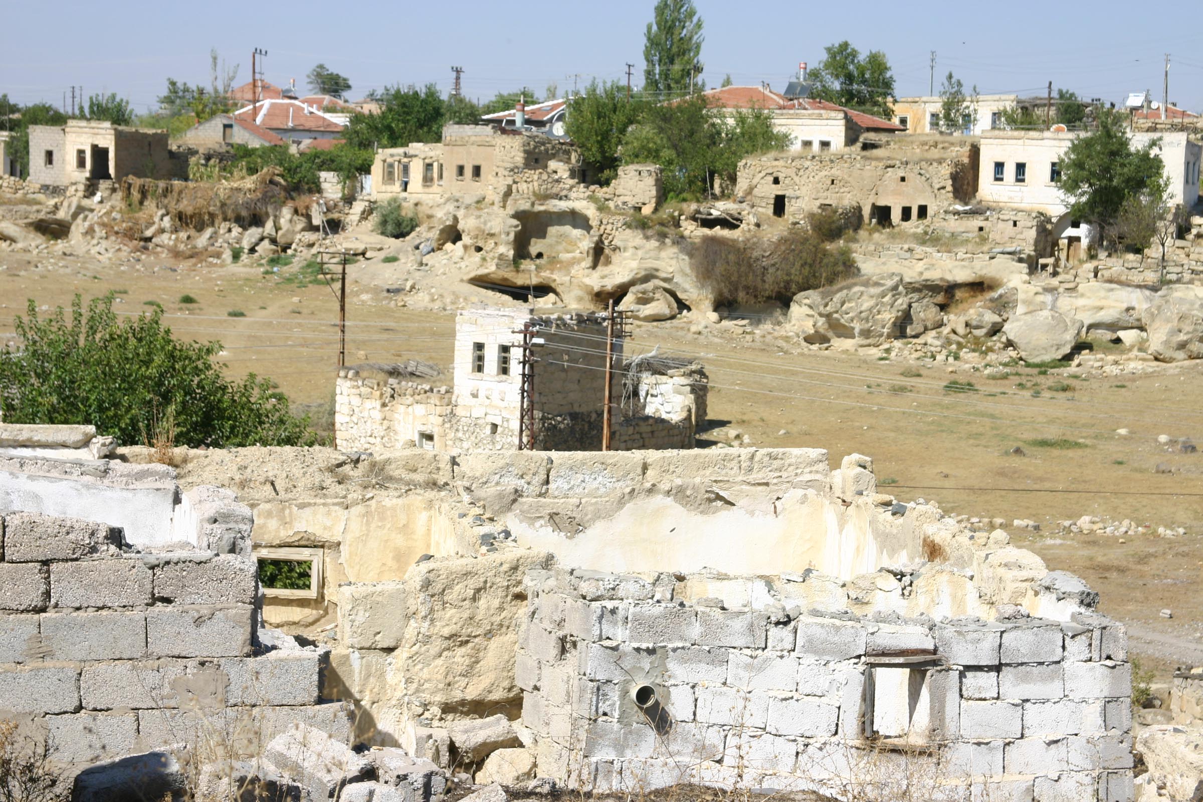 Kansere yol açan konutlar yıkılacak