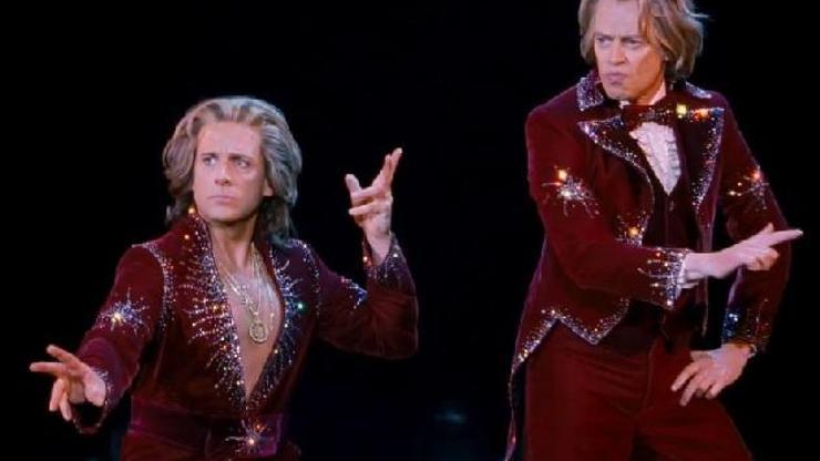 Carrey çok farklı bir karakter ile karşınızda