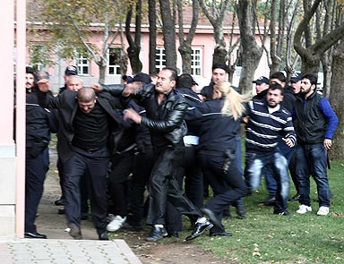 Güldünya kavgasında 30 yaralı