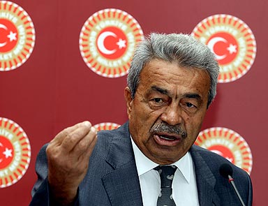 Kamer Gençten sürpriz açıklama