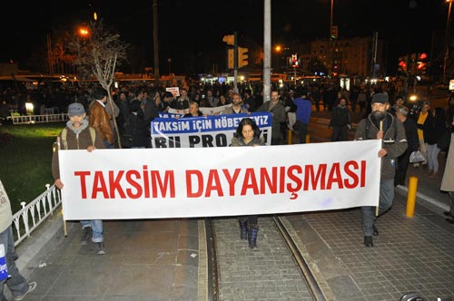 Taksimin yayalaştırılmasına protesto