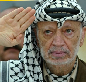 Tıbbi heyet Arafatın mezarında