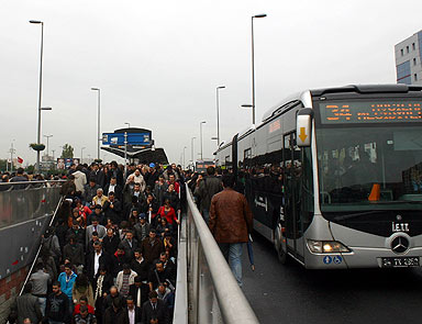 İstanbulda en çok ulaşım zamlandı