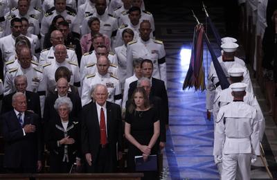Neil Armstrong için gecikmeli anma töreni
