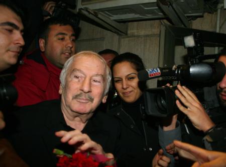 İlhan Selçuk yoğun bakımdan çıktı
