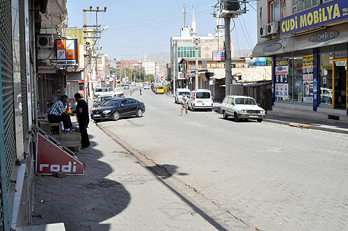 Cizre savaş alanına döndü