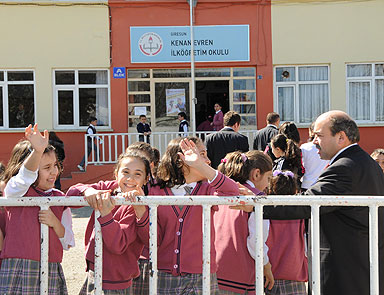 Ders saatleri ve okul süresi artıyor!