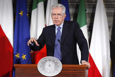 Monti: İtalyada futbolu 2-3 sene askıya alalım
