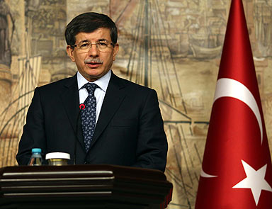 Davutoğlu: 1915 mesajı bir çağrıdır