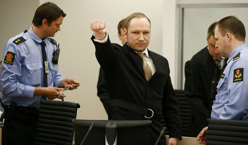 Breivik suçlamaları reddetti