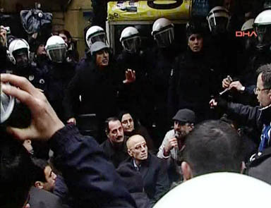 BDP protestosuna polis müdahalesi