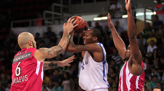 Şampiyon Anadolu Efes