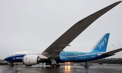 787 Dreamliner 3 yıl gecikmeyle gerçek oldu
