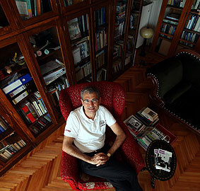 Orhan Pamuk romancılığının sırlarını anlattı