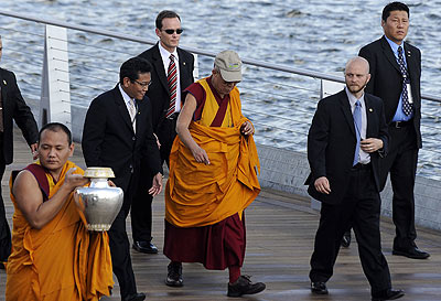 Obama Dalay Lama ile görüştü