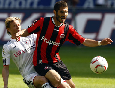 Halil Altıntopu Trabzonspor kaptı