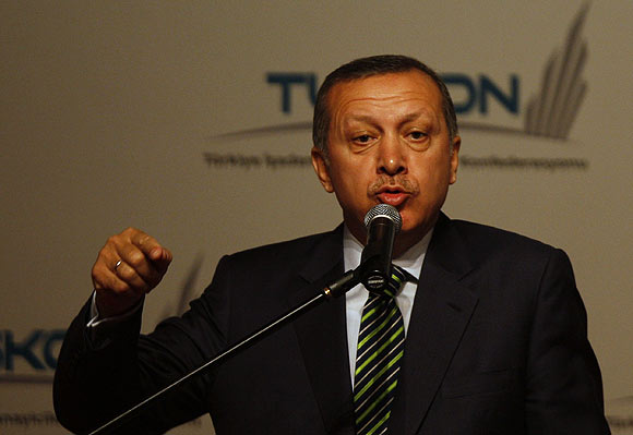 Erdoğandan Ucube sergisine tepki