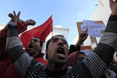 Tunustaki geçici hükümet için kritik hafta