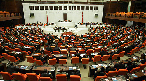 Türk Borçlar Kanunu jet hızıyla yasalaştı