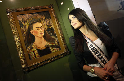 Frida Kahlo ve Diego Riveranın eserleri İstanbulda