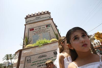 Gazze'de 9 Türk için anıt dikildi Gazze'de 9 Türk için anıt dikildi
